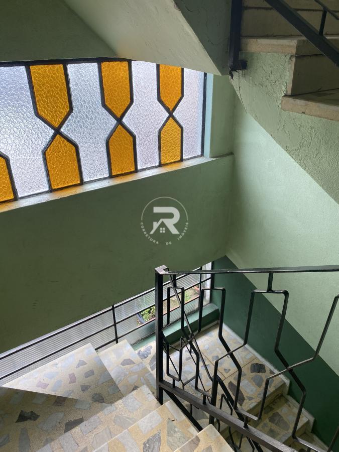 Escadas de acesso ao apartamento