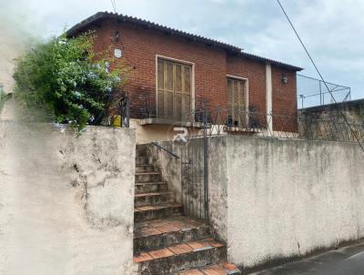 Casa para Venda, em Santana do Livramento, bairro Centro, 4 dormitrios, 2 banheiros, 1 sute